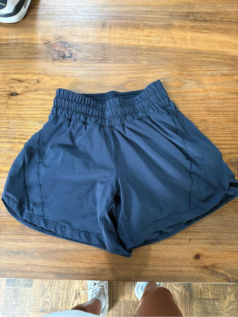 lululemon athletica navy athletic shorts with elastic waist